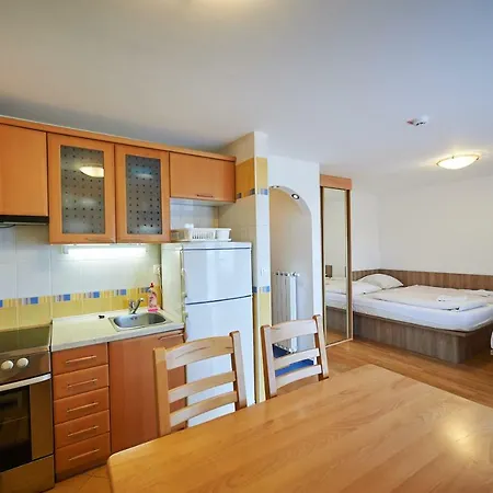 Apartmaji Kope Razborca