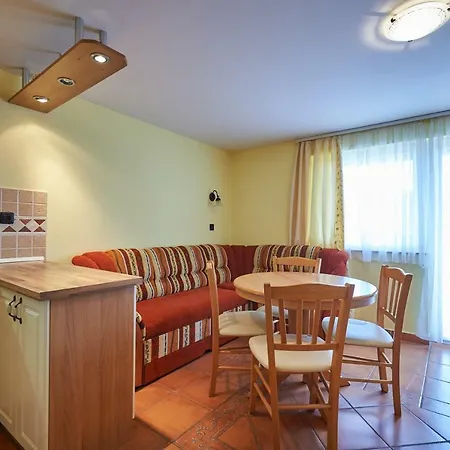 Apartmaji Kope * Razborca