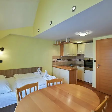 Apartmaji Kope * Razborca