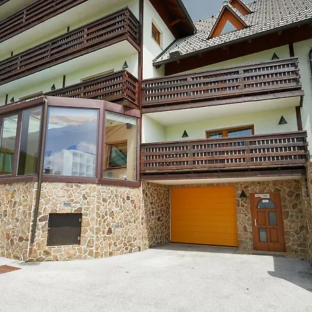 Apartmaji Kope *